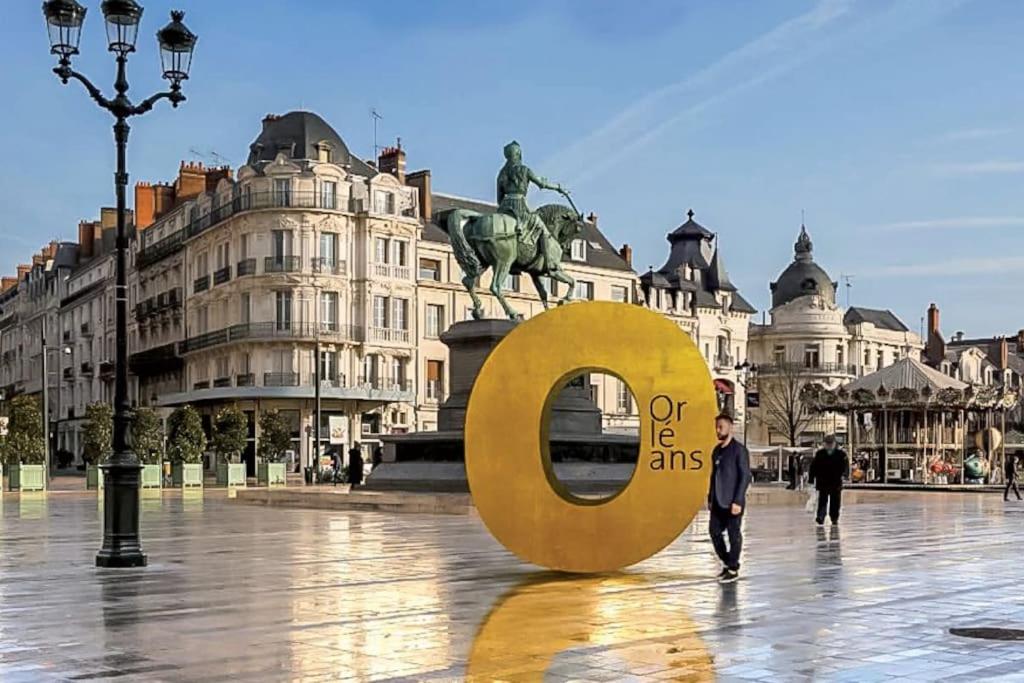 Le Petit Meuble Hyper Centre Lägenhet Orléans Exteriör bild