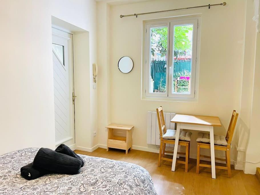Le Petit Meuble Hyper Centre Lägenhet Orléans Exteriör bild